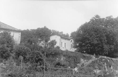 Château de Cornely vers 1990